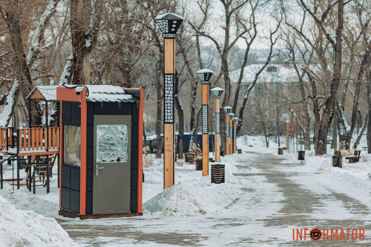 На території облаштували нові пішохідні доріжки