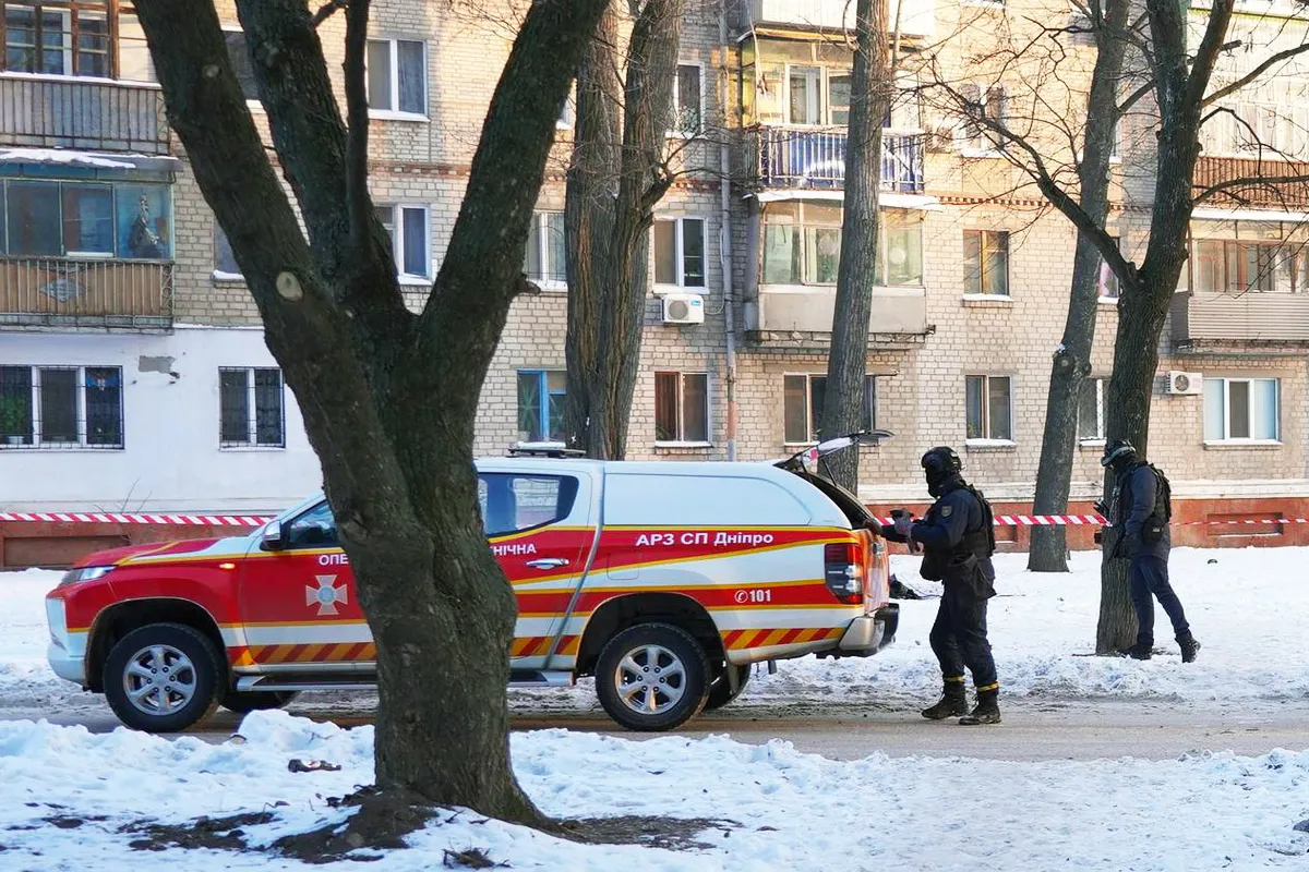 Зеленський в “річницю шашликів” попередив про масований ракетний обстріл: наслідки нічної атаки росіян по Дніпру 9