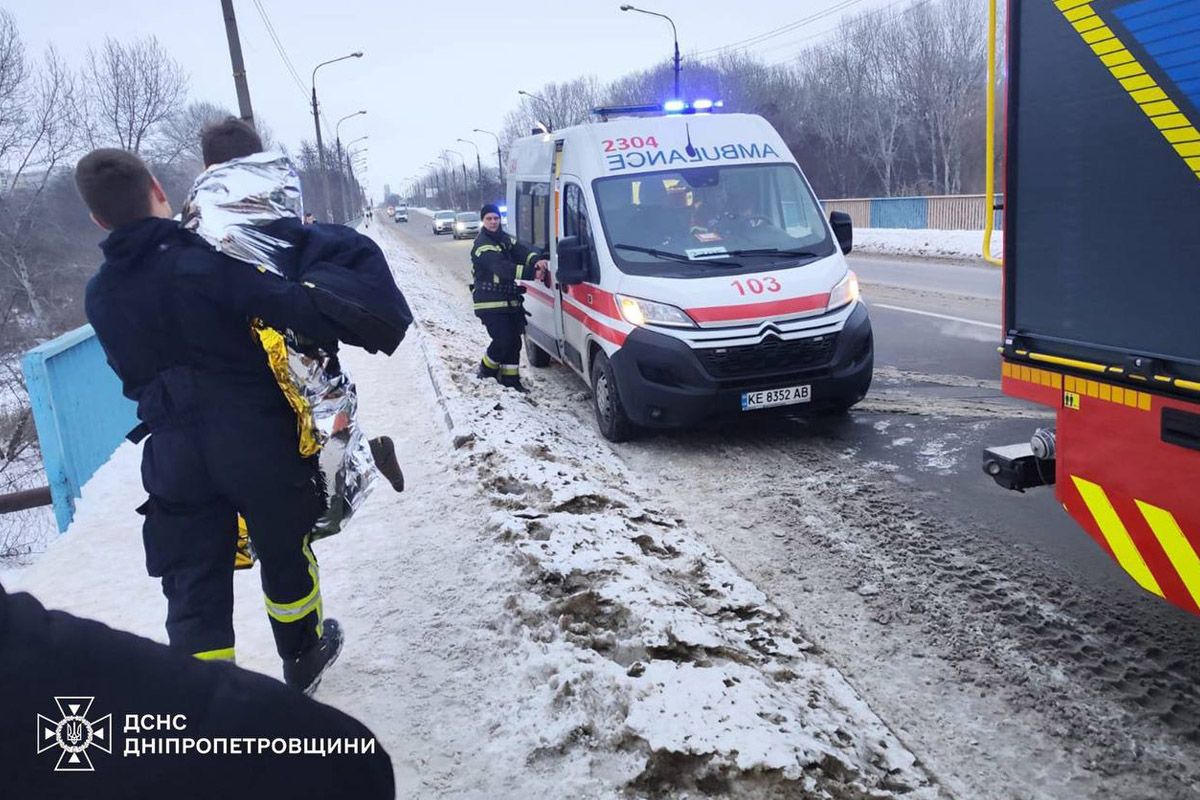 22 января в Каменском, на улице Прибрежной, мальчик 2015 года рождения провалился под лед на левобережном дренажном канале