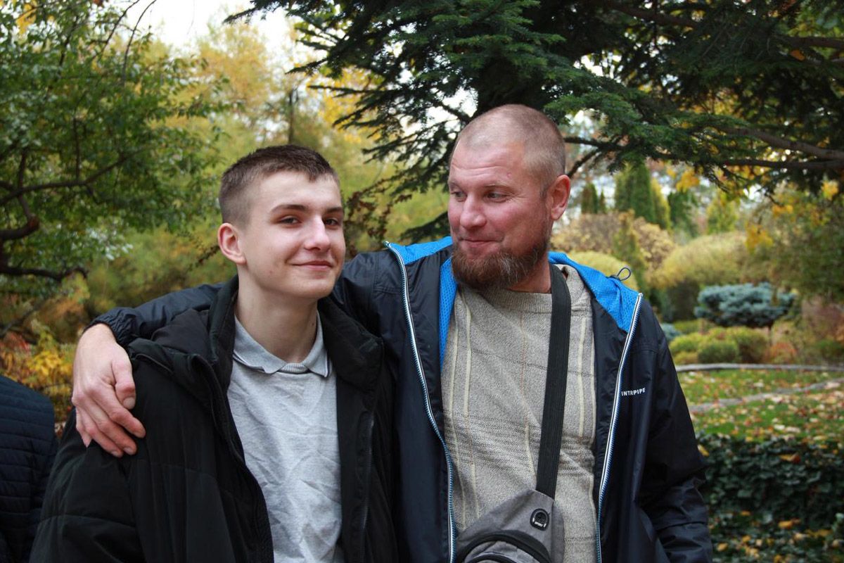 Володимир Лалов на заході разом із сином Володимир Лалов на заході разом із сином