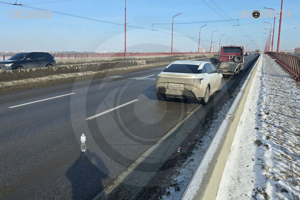 Смуга перешкод: Новий міст продовжує знищувати авто дніпрян та дарує незабутні знайомства з евакуаторами 4