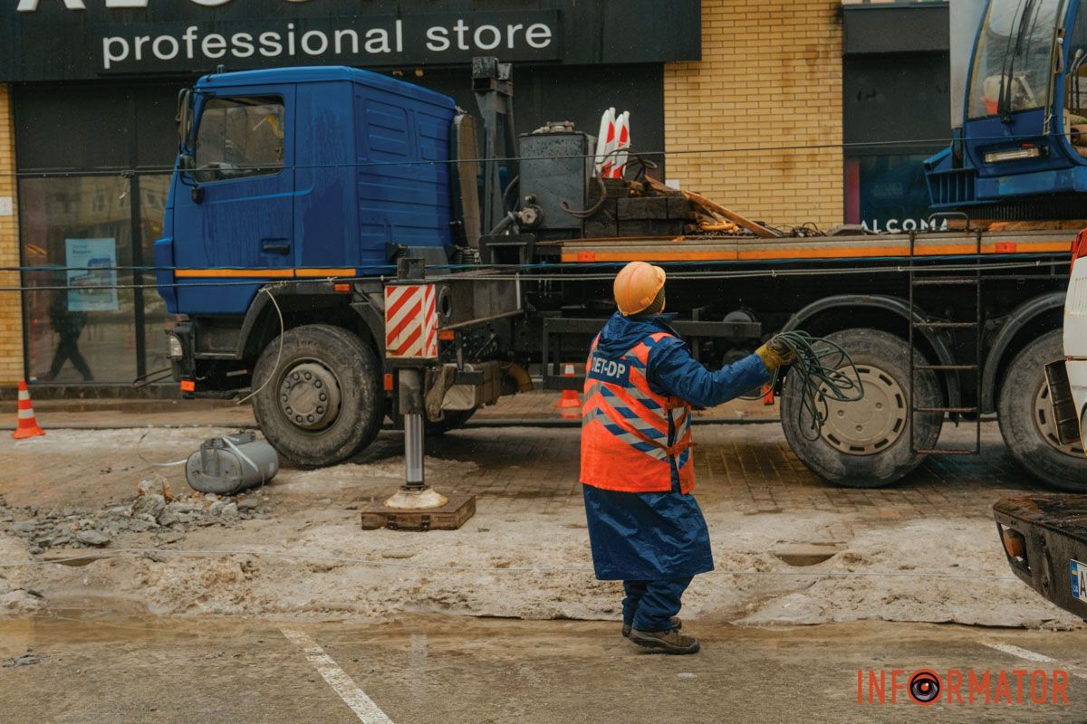 На місці вже працюють аварійні бригади На місці вже працюють аварійні бригади