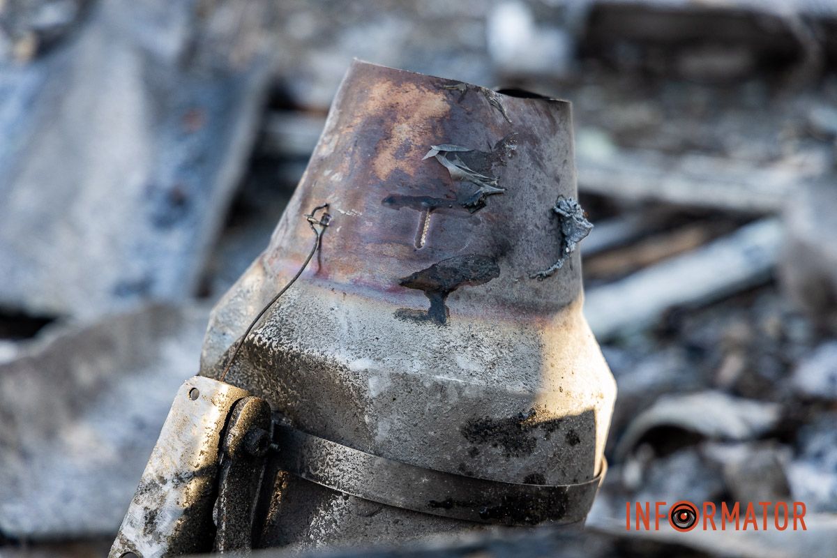 Ворожий БпЛА вбив чоловіка та жінку у Дніпрі: фото з місця атаки 17