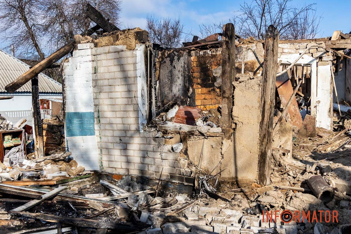 Ворожий БпЛА вбив чоловіка та жінку у Дніпрі: фото з місця атаки 24