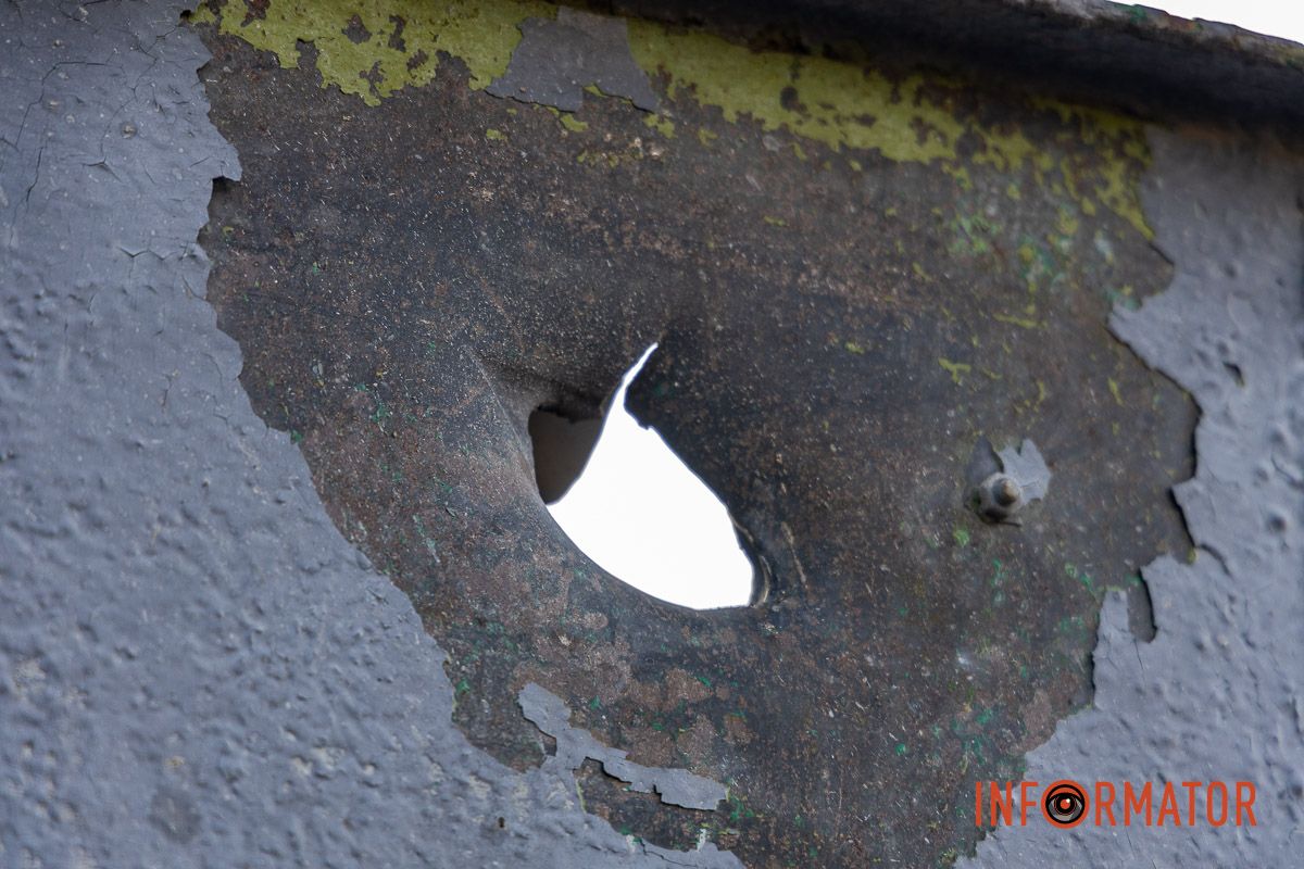 Ворожий БпЛА вбив чоловіка та жінку у Дніпрі: фото з місця атаки 26