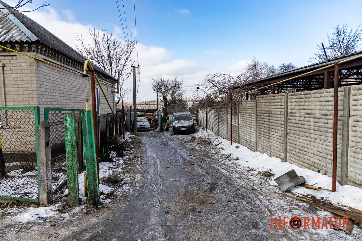 Ворожий БпЛА вбив чоловіка та жінку у Дніпрі: фото з місця атаки 1