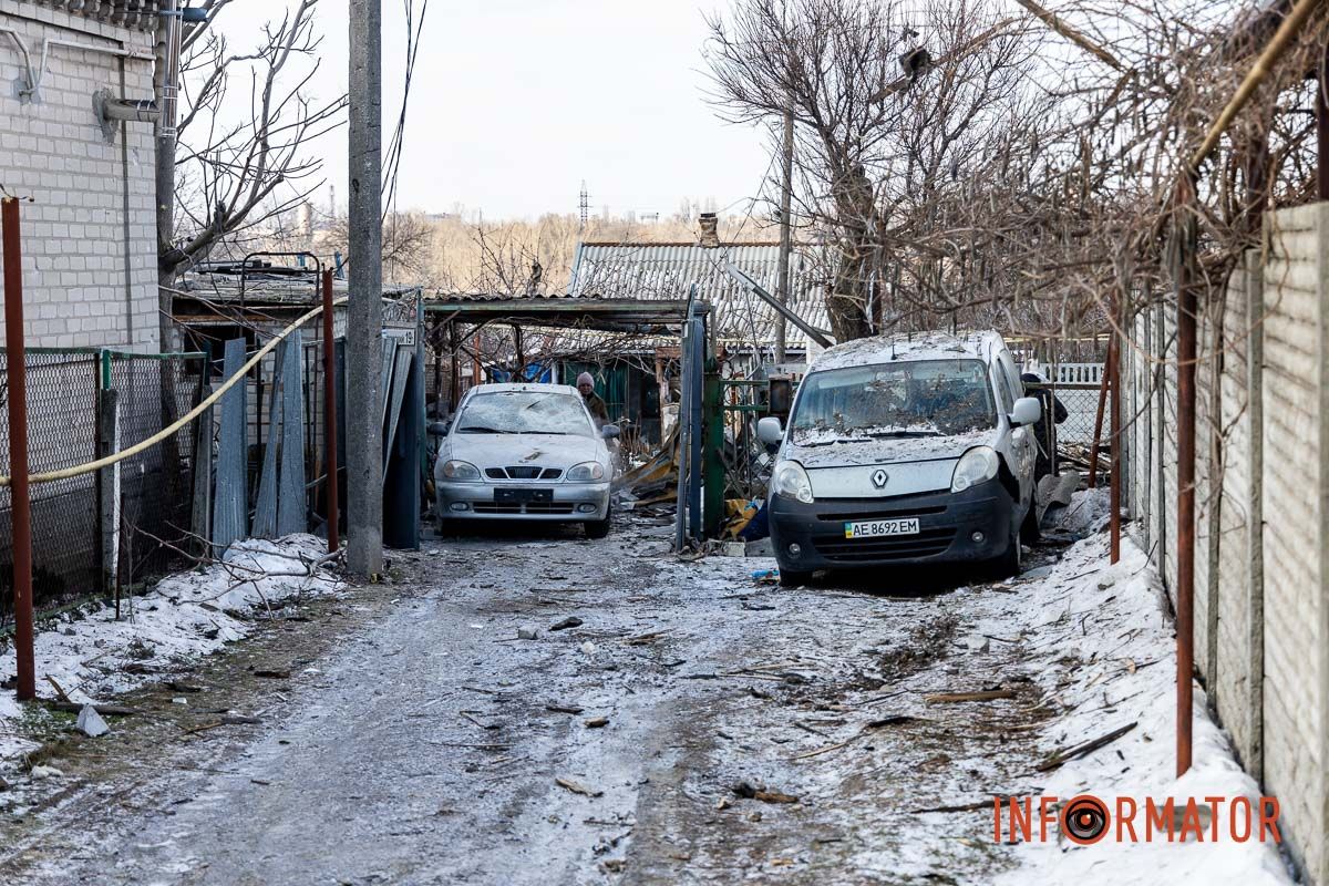 Ворожий БпЛА вбив чоловіка та жінку у Дніпрі: фото з місця атаки 4