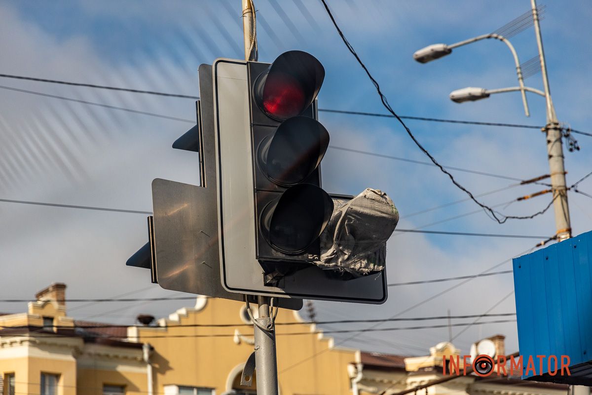 Новые правила движения на дороге Изменения для водителей: на Калиновой в Днепре установили новые дорожные знаки 11