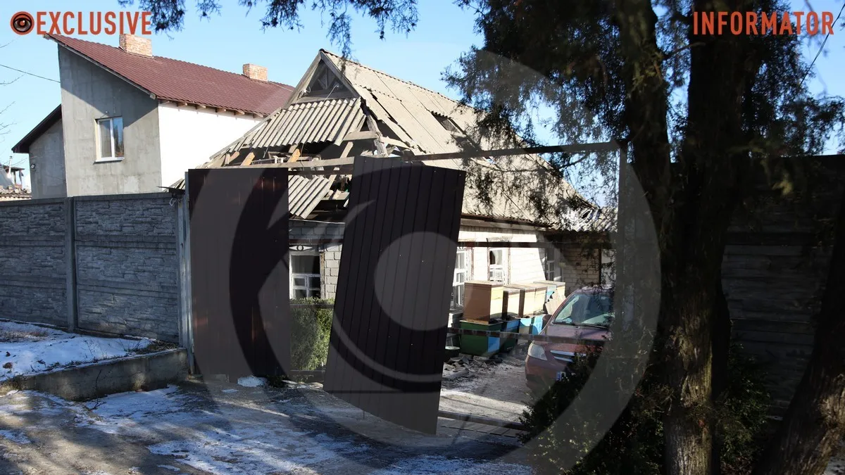 Як виглядають приватні будинки, понівечені через масовану атаку по Дніпру 3 лютого