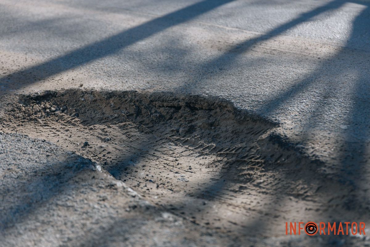 На жаль, зі снігом пішов і асфальт