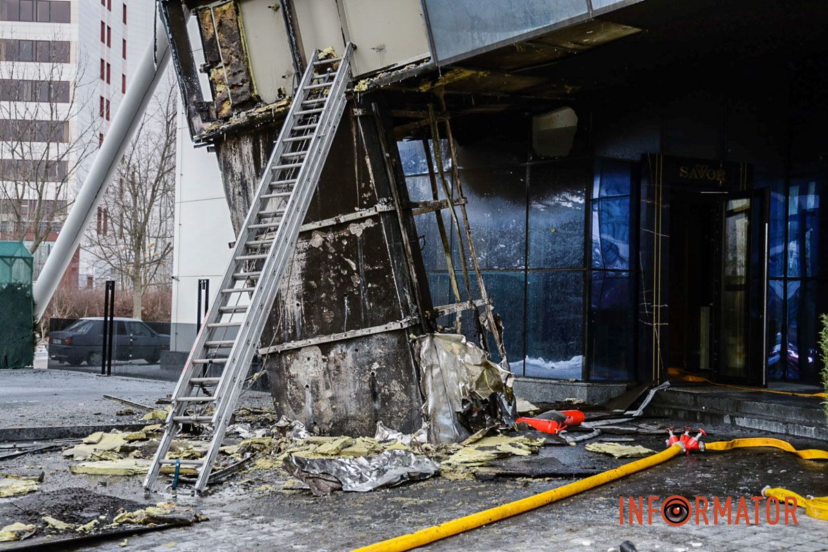 У Дніпрі Набережній Перемоги палав бізнес-центр “Куб” 3