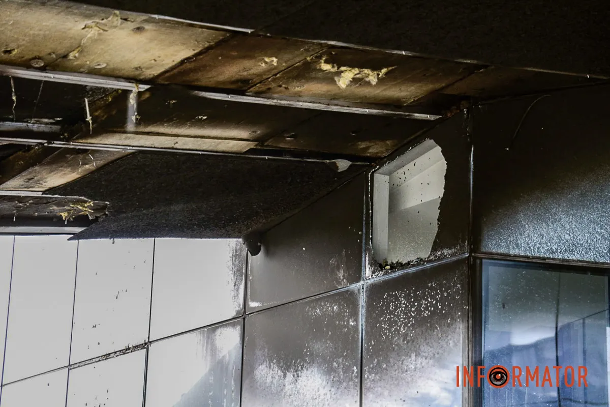 У Дніпрі Набережній Перемоги палав бізнес-центр “Куб” 7