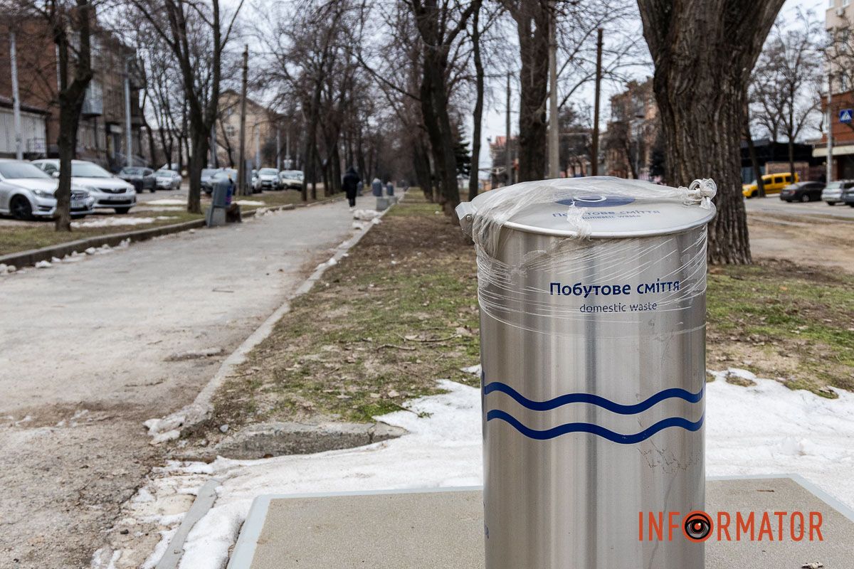 «Золоті» підземні баки встановили на Святослава Хороброго у Дніпрі 5