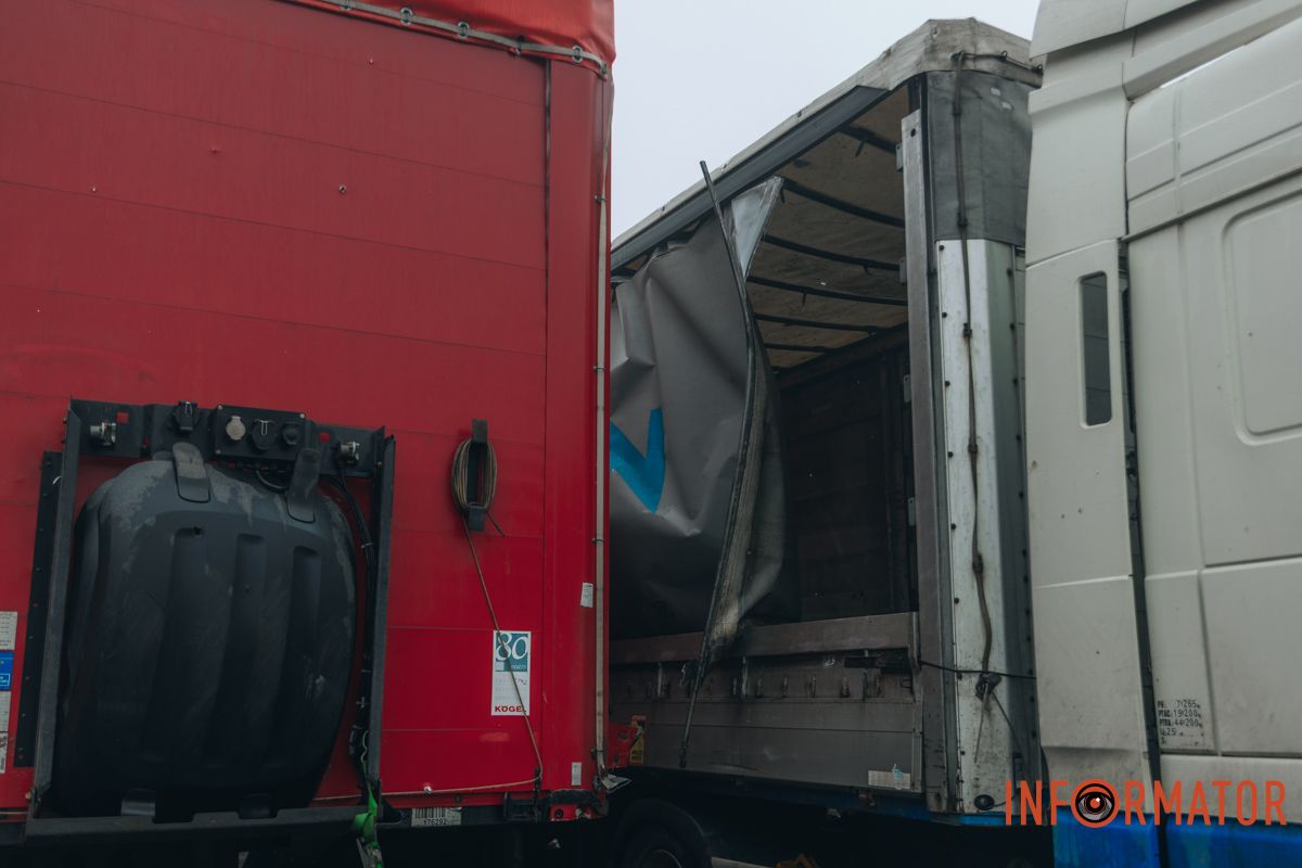 Всего повреждено 18 пассажирских троллейбусов