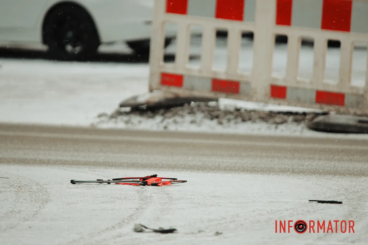 У Дніпрі на Космічній зіткнулись Audi, Skoda та Ford: є постраждалі, рух ускладнено 2