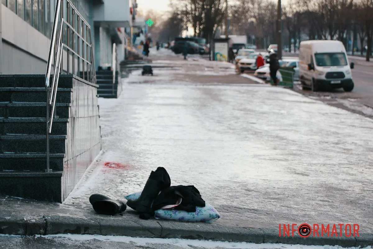 Рятувальники, медики та поліцейські: що трапилось на проспекті Поля у Дніпрі 4
