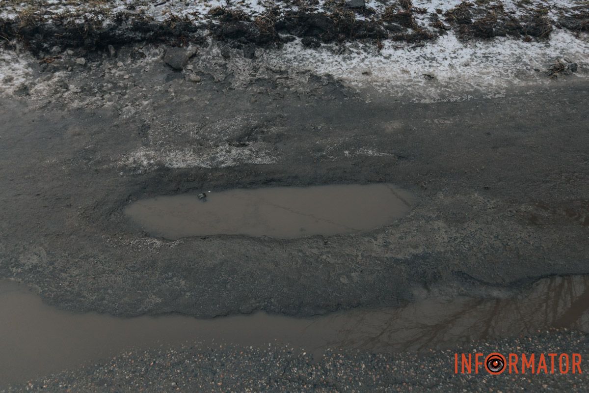 У темну пору доби або під час опадів помітити такі ями практично неможливо