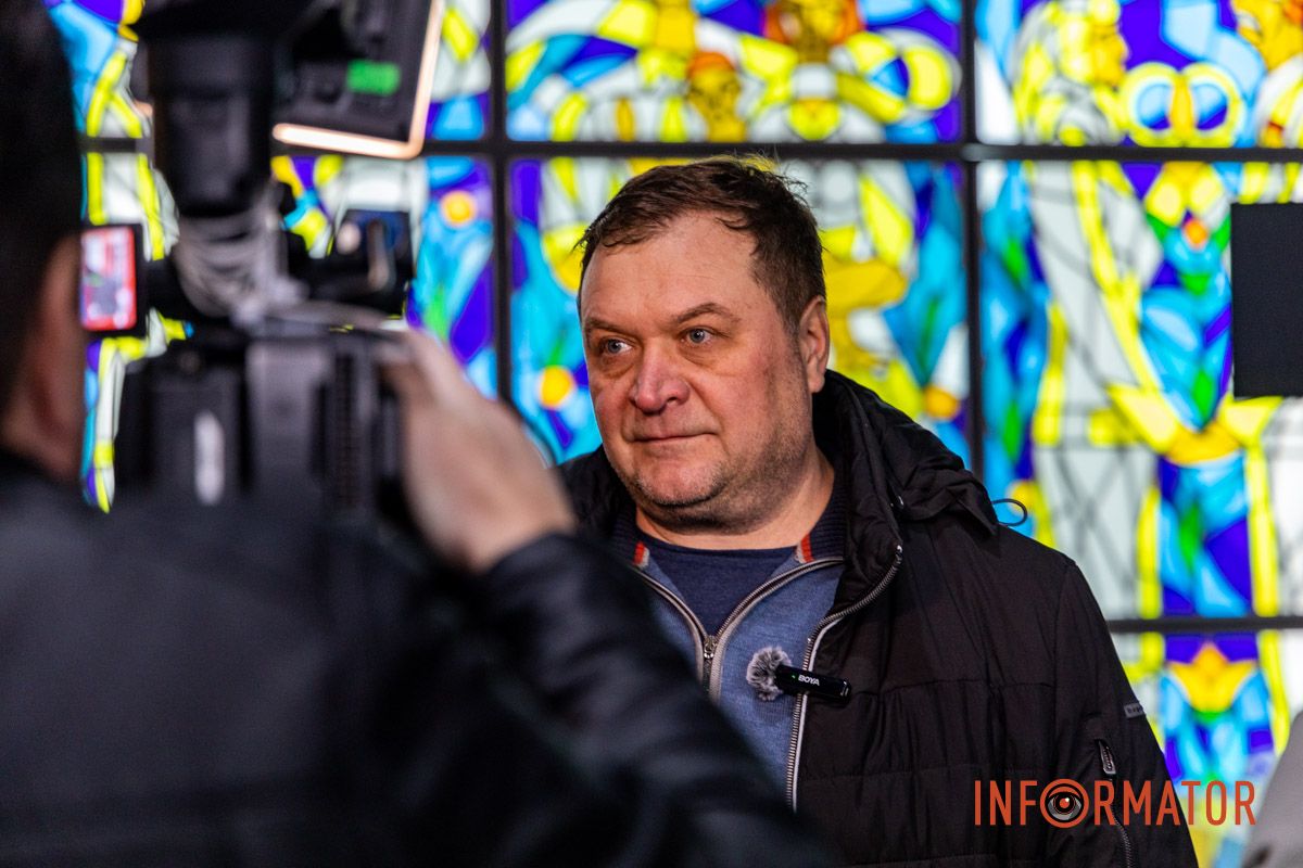 У дніпровському музеї “Машини Часу” напередодні Дня закоханих відкрили виставку “Вікно у молодість” 5