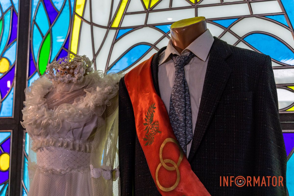 У Дніпрі відкрилась виставка "Вікно у молодість"