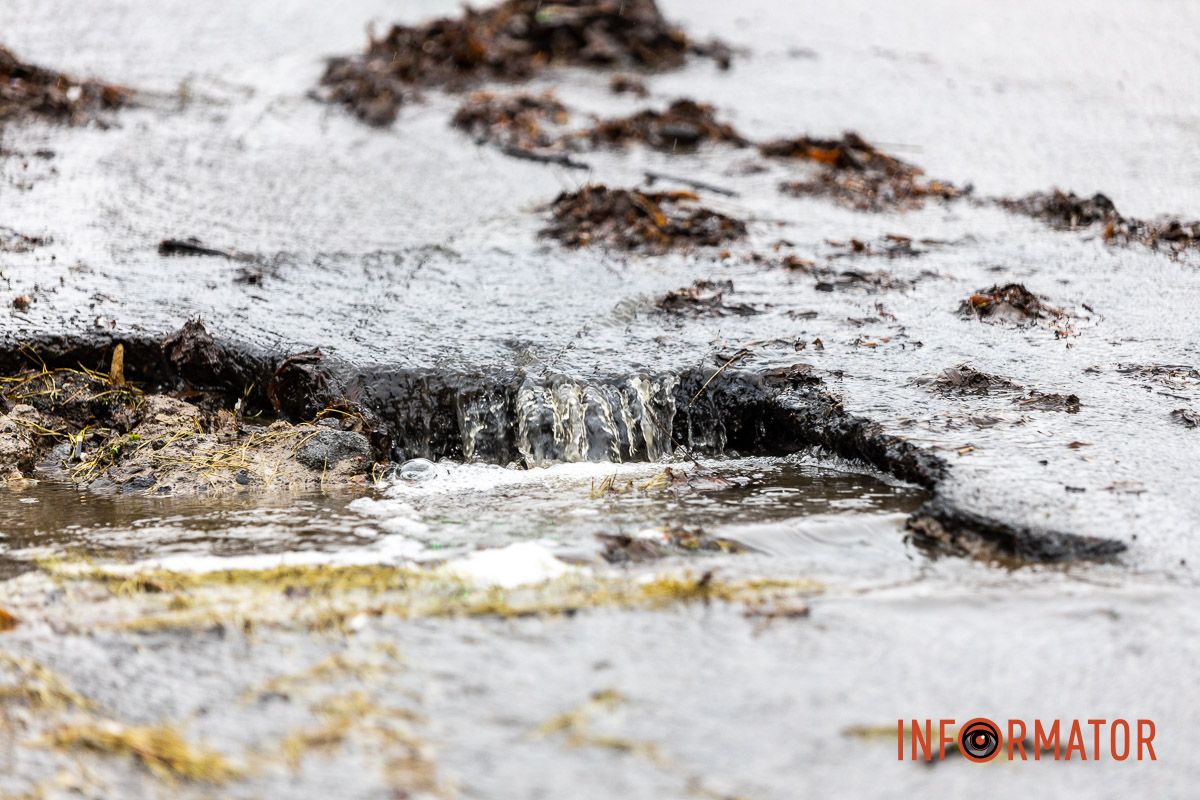 У Дніпрі на Святослава Хороброго через бездіяльність влади зростає небезпека для водіїв і пішоходів 7