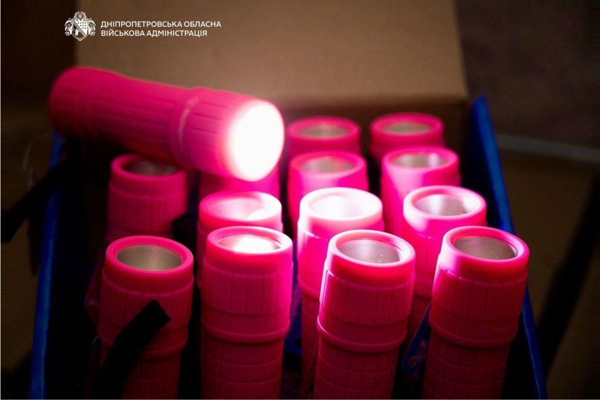 Помощь уже передали жителям Синельниковского и Никопольского районов.