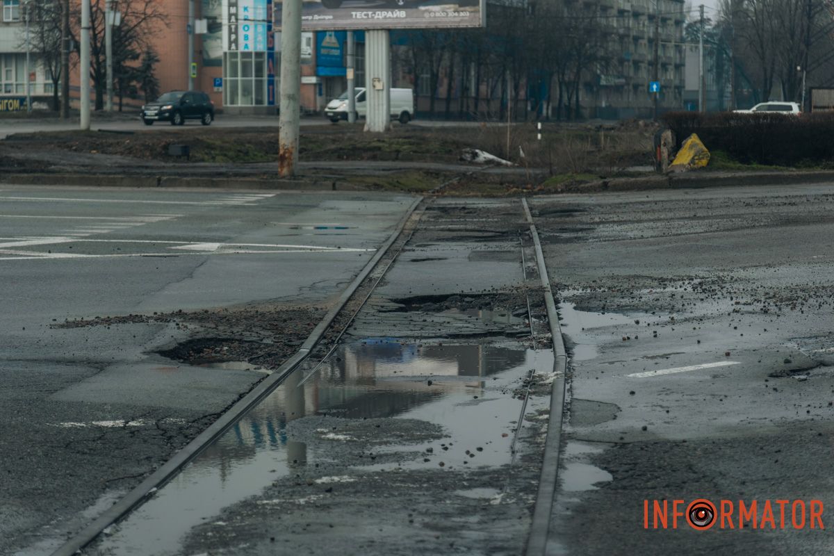 Стан доріг у Дніпрі ідеальним не назвеш