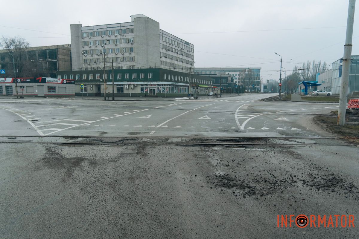 Вибоїни є на різних вулицях міста