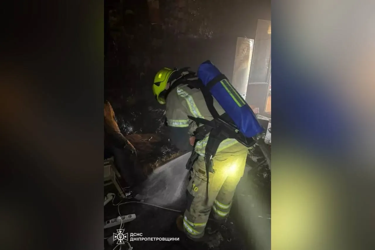 На щастя, під час гасіння займання, вогнеборцям вдалось врятувати 49-річного чоловіка