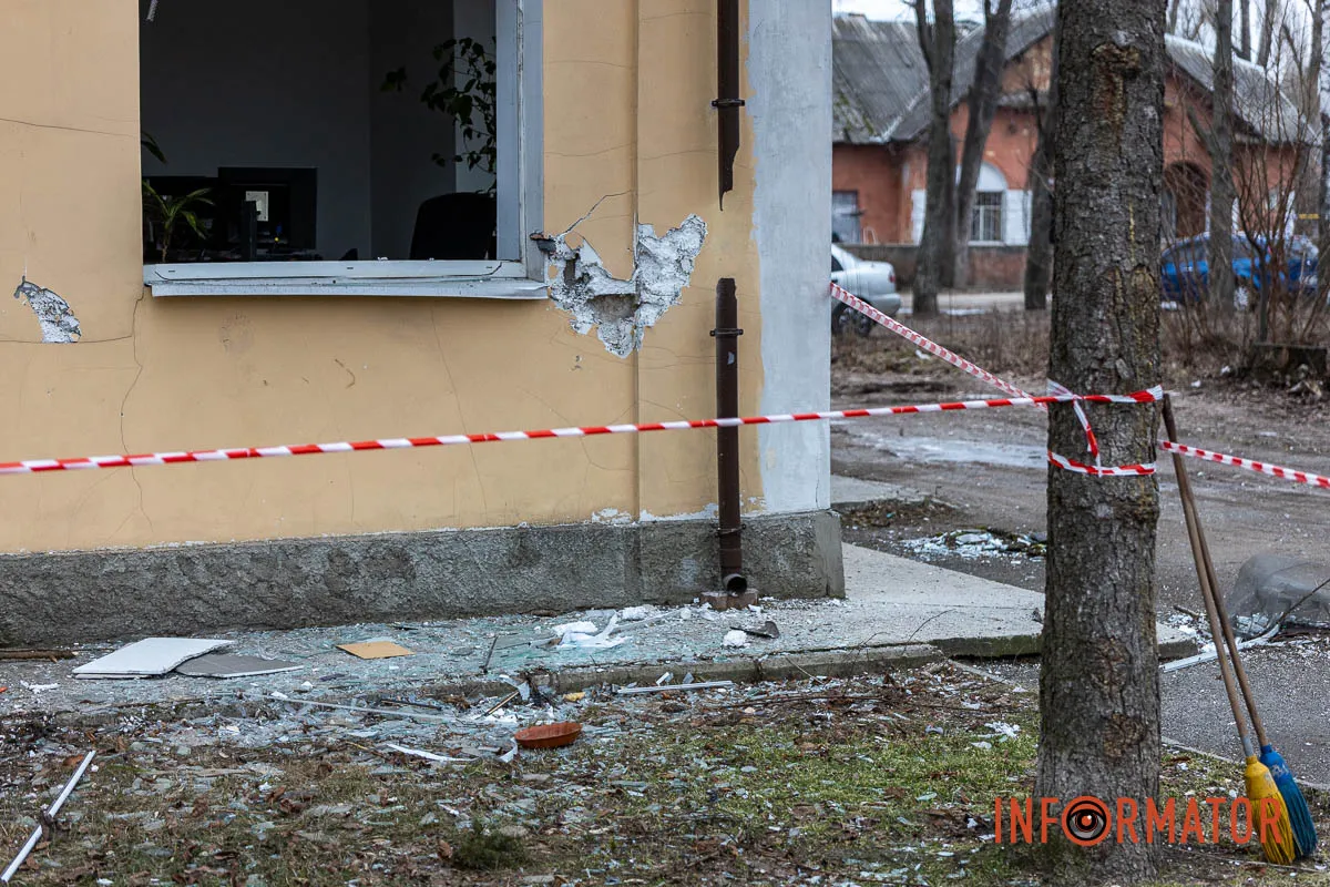 Скло під ногами і зруйновані фасади: наслідки атаки по Дніпру 17 лютого 3