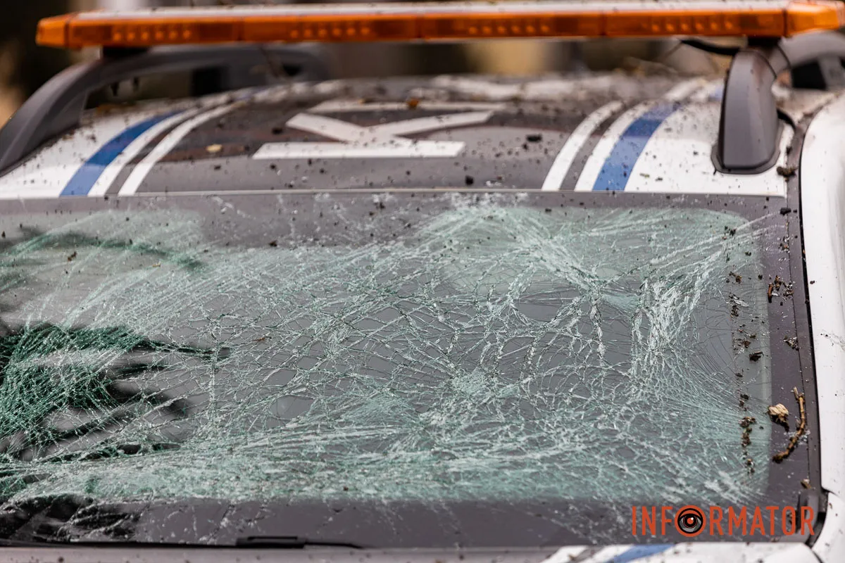 Скло під ногами і зруйновані фасади: наслідки атаки по Дніпру 17 лютого 11