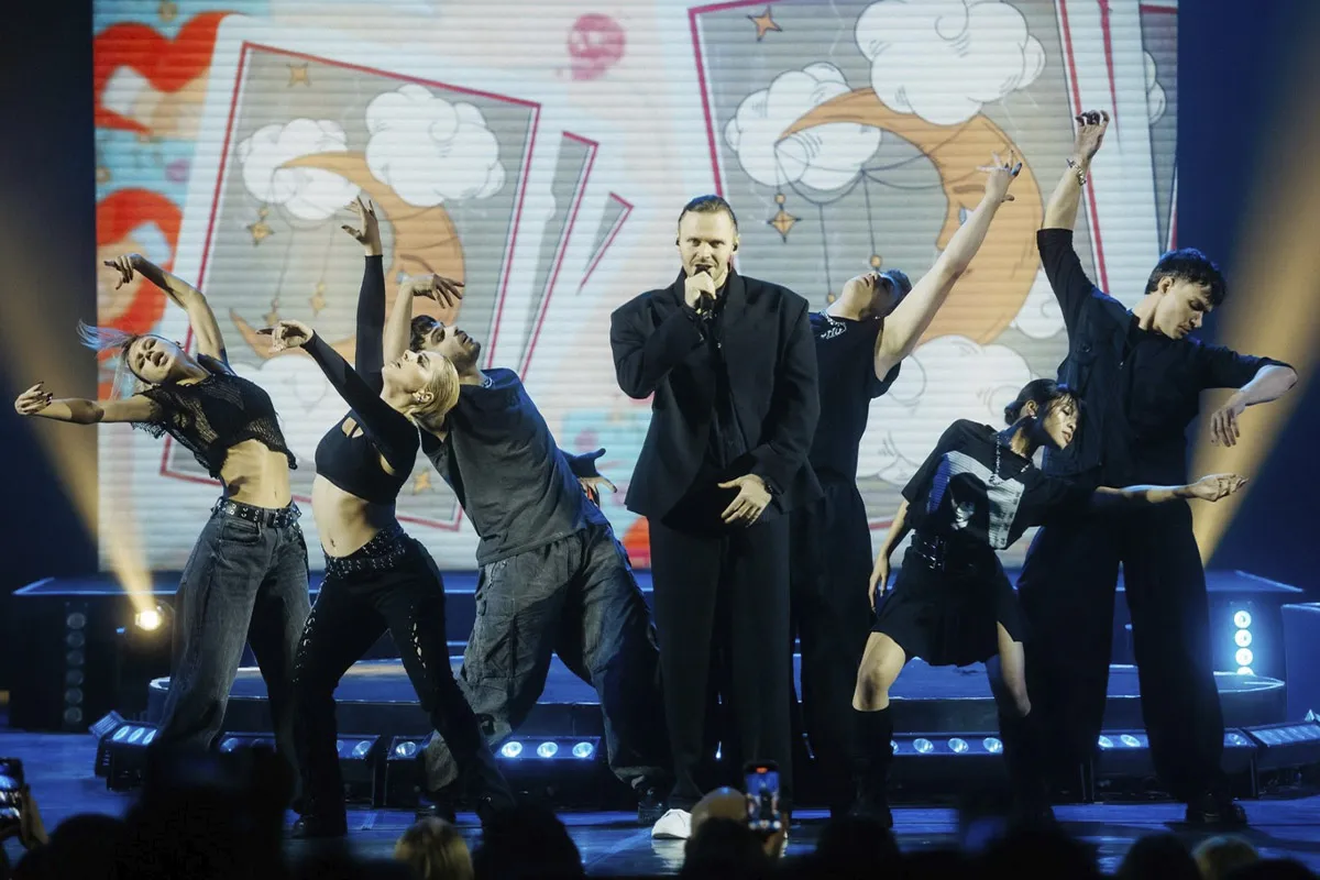 Вечір сюрпризів: CHEEV 23 лютого у Дніпрі заспіває найкращі хіти і прем’єри з альбому Romcom 2