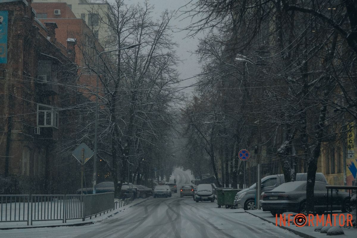 Водіям варто дотримуватись швидкісного режиму та безпечної дистанції. 