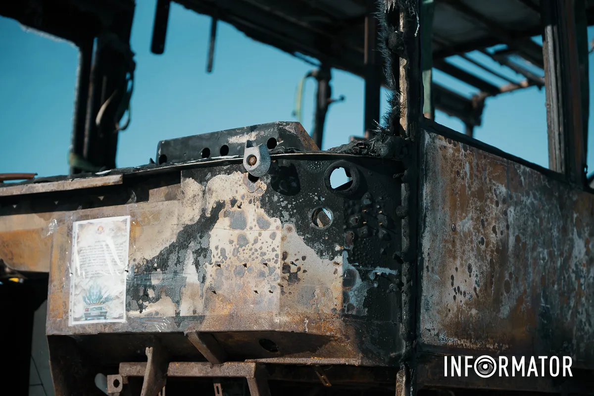 Пошкоджений атвобус Volvo