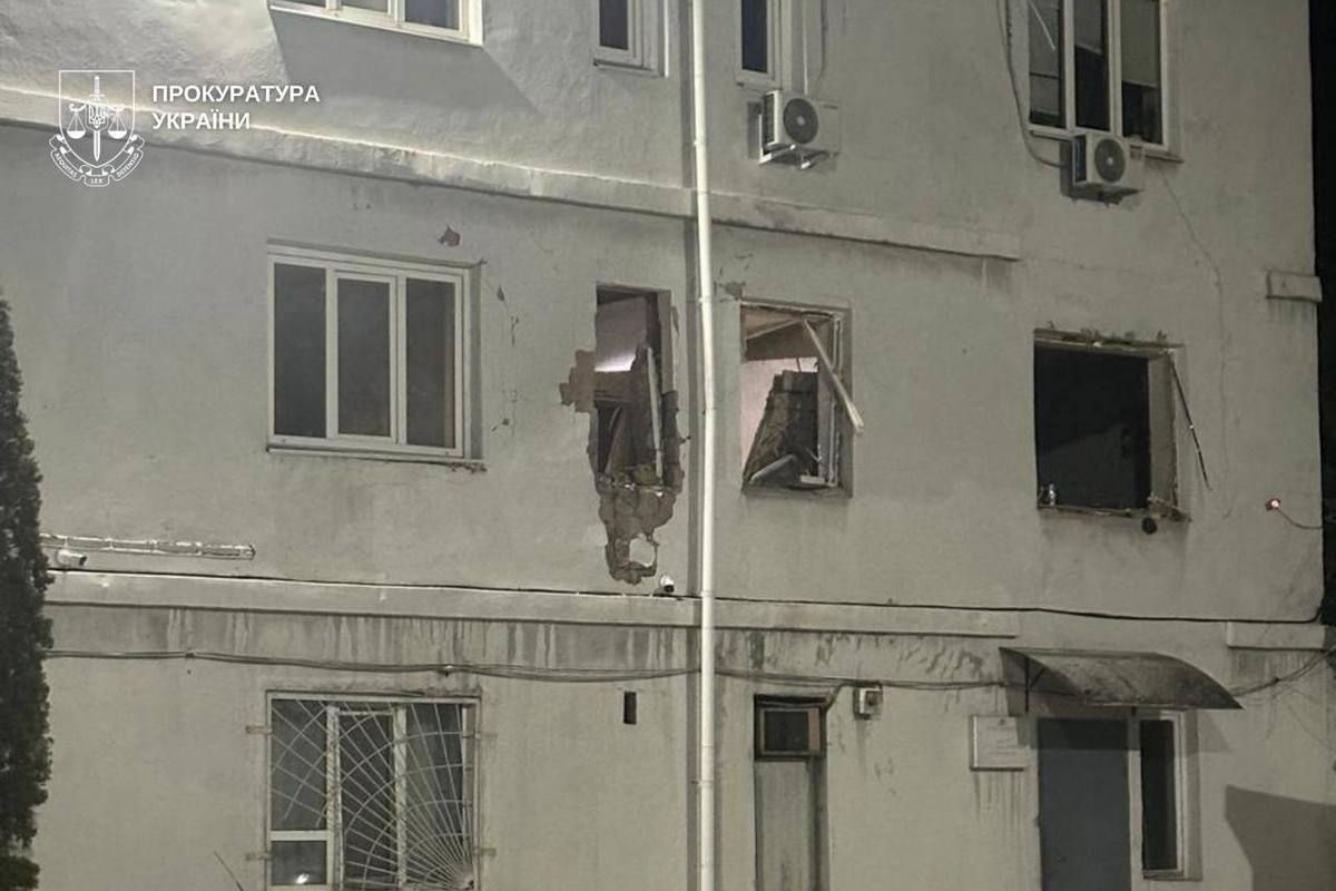 Вибух у відділі поліції розслідують як теракт Вечірній вибух у Дніпрі: справу розслідують як теракт 1