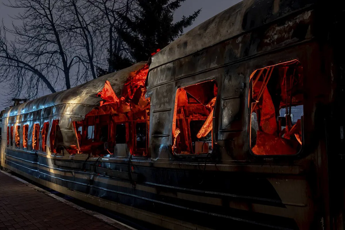 До цієї річниці митець із Дніпра Микола Каблука перетворив на артінсталяцію вагон поїзда, на який ворог 27 січня 2026 року спрямував БпЛА До цієї річниці митець із Дніпра Микола Каблука перетворив на артінсталяцію вагон поїзда, на який ворог 27 січня 2026 року спрямував БпЛА