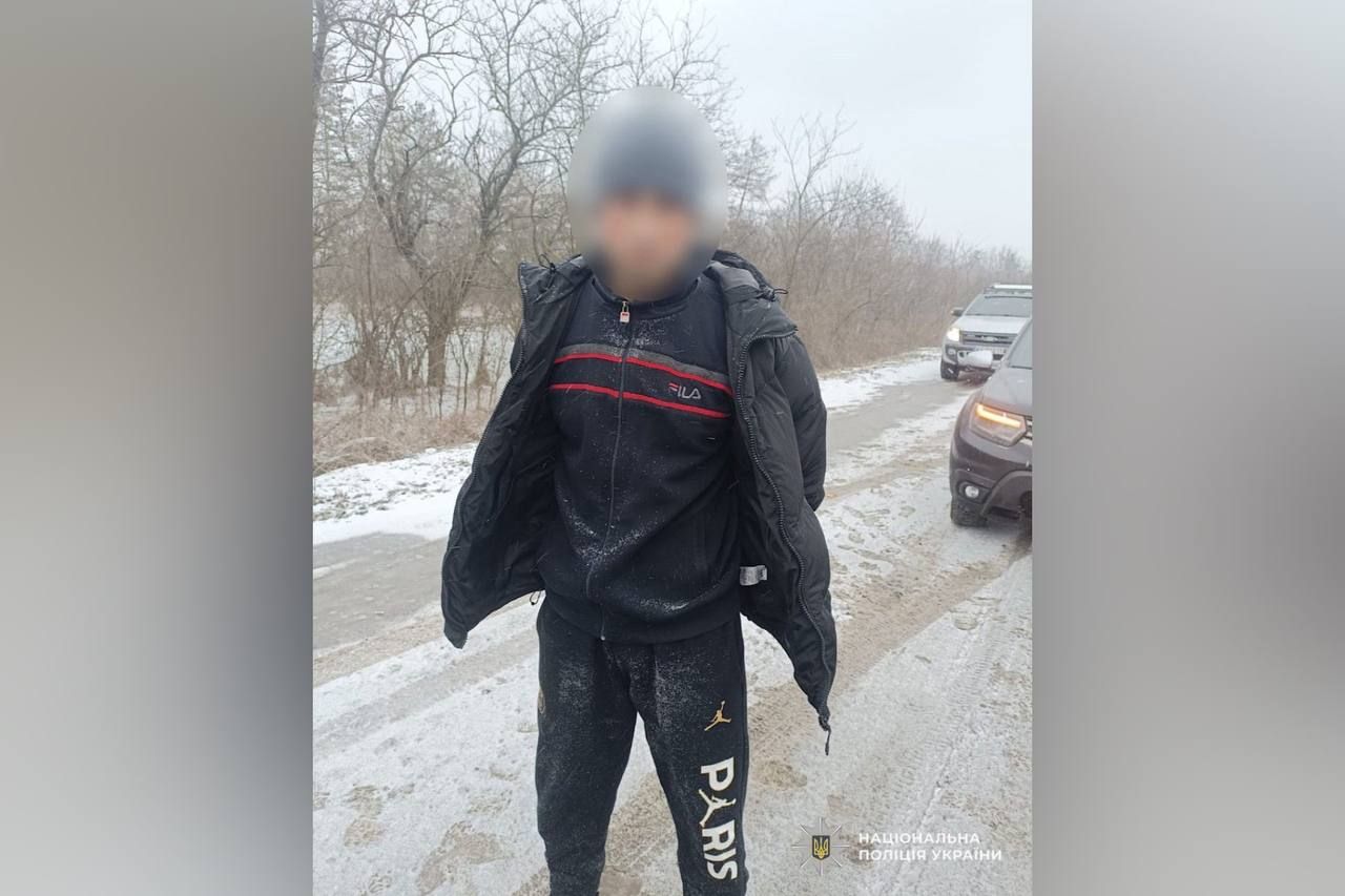 В Днепропетровской области 37-летний мужчина подозревается в совершении хулиганских действий