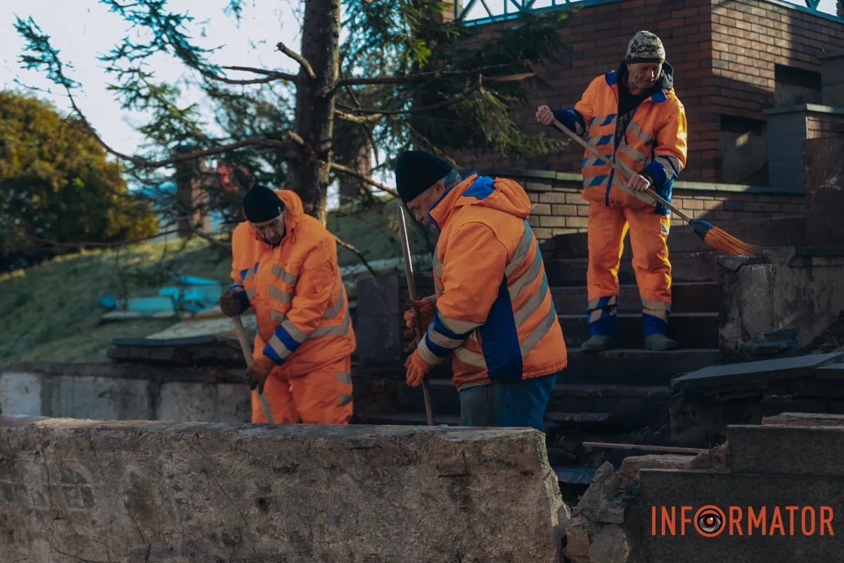 «Спочатку хлопок, потім – зарево, подумала, що це ядерка»: мешканці Дніпра розповіли про пережите під час ранкової атаки 28 лютого 10