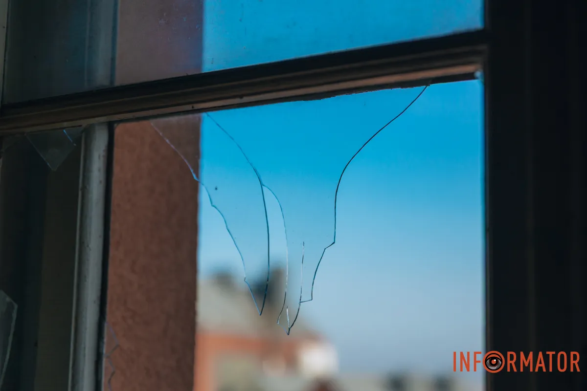 «Спочатку хлопок, потім – зарево, подумала, що це ядерка»: мешканці Дніпра розповіли про пережите під час ранкової атаки 28 лютого 12