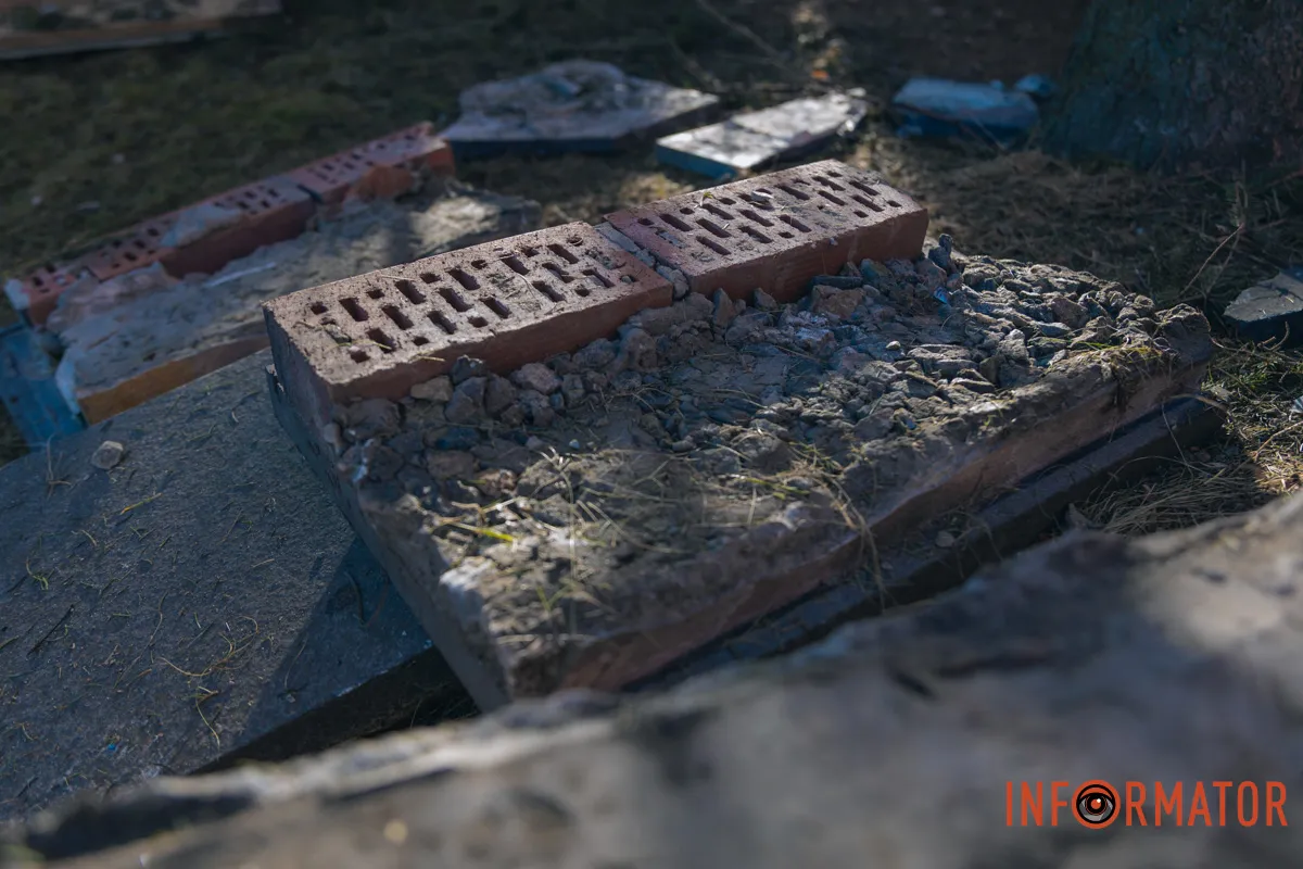 «Спочатку хлопок, потім – зарево, подумала, що це ядерка»: мешканці Дніпра розповіли про пережите під час ранкової атаки 28 лютого 21