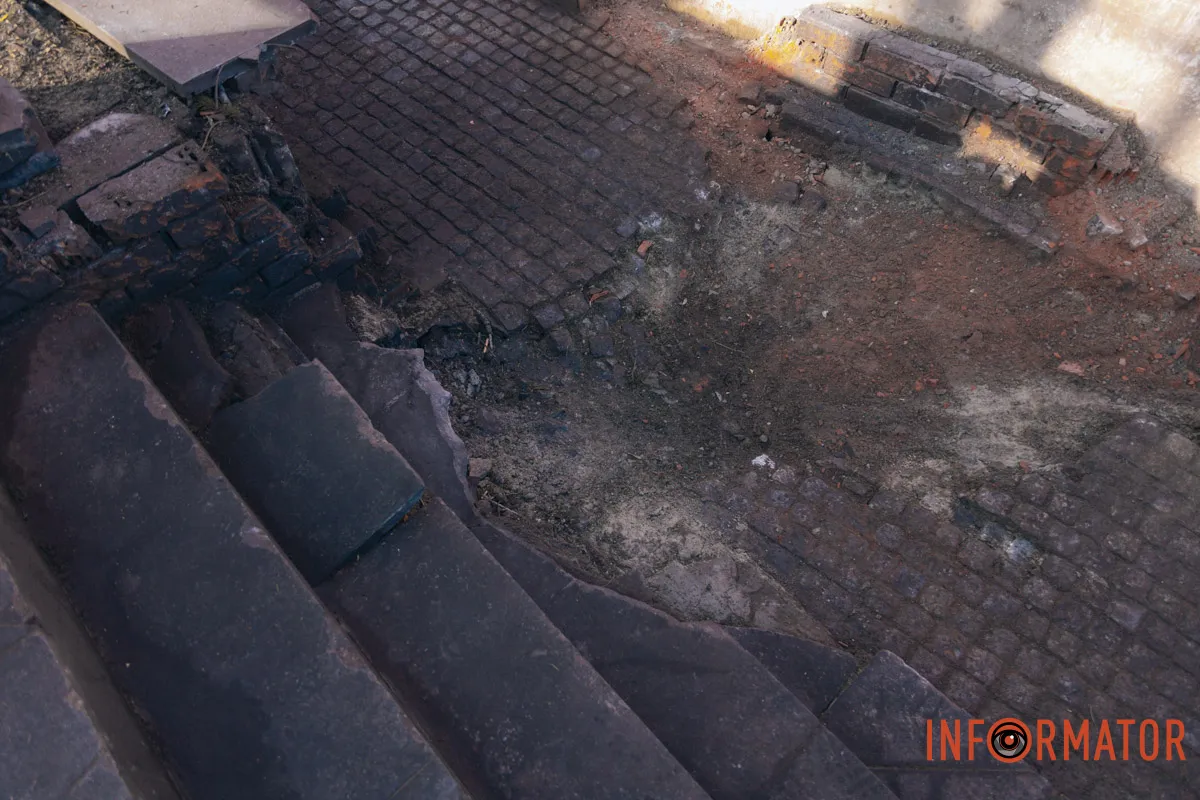 «Спочатку хлопок, потім – зарево, подумала, що це ядерка»: мешканці Дніпра розповіли про пережите під час ранкової атаки 28 лютого 34