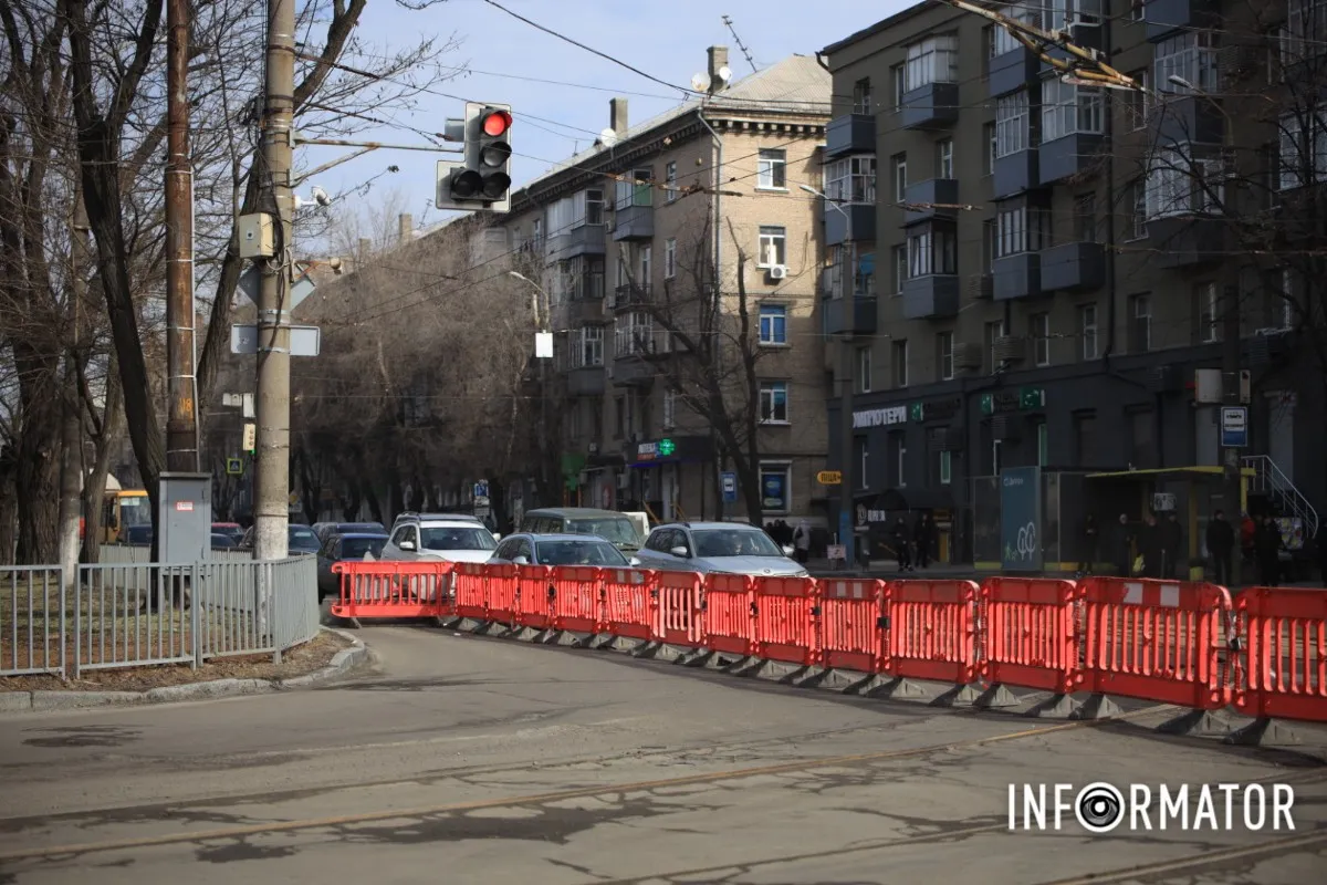 Піврічний ремонт трамвайної лінії розпочали: у Дніпрі перекрили проспект Богдана Хмельницького 3