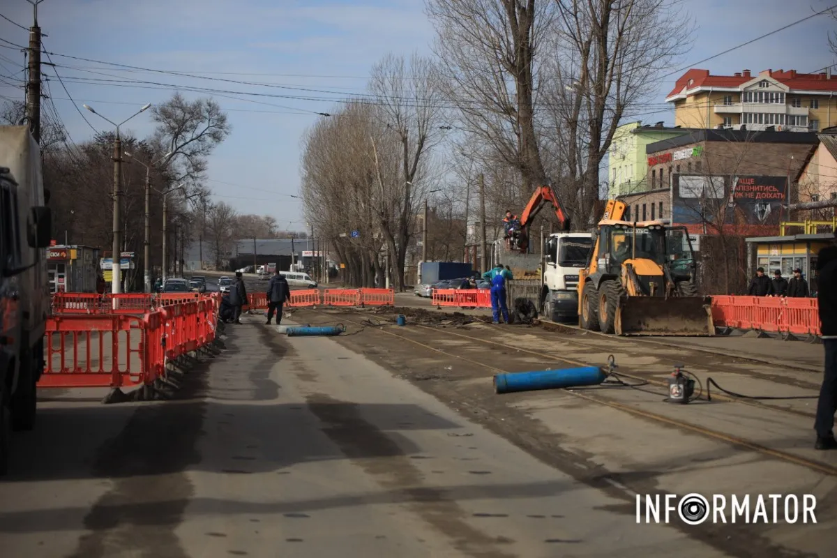 Піврічний ремонт трамвайної лінії розпочали: у Дніпрі перекрили проспект Богдана Хмельницького 4