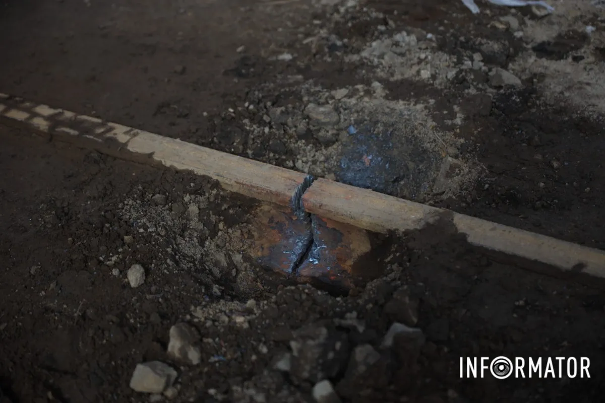 Піврічний ремонт трамвайної лінії розпочали: у Дніпрі перекрили проспект Богдана Хмельницького 11