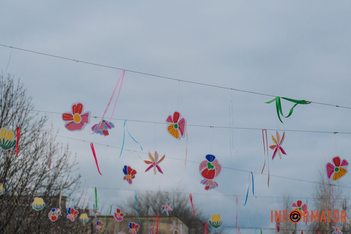 Весна, підвішена у повітрі Весна, підвішена у повітрі