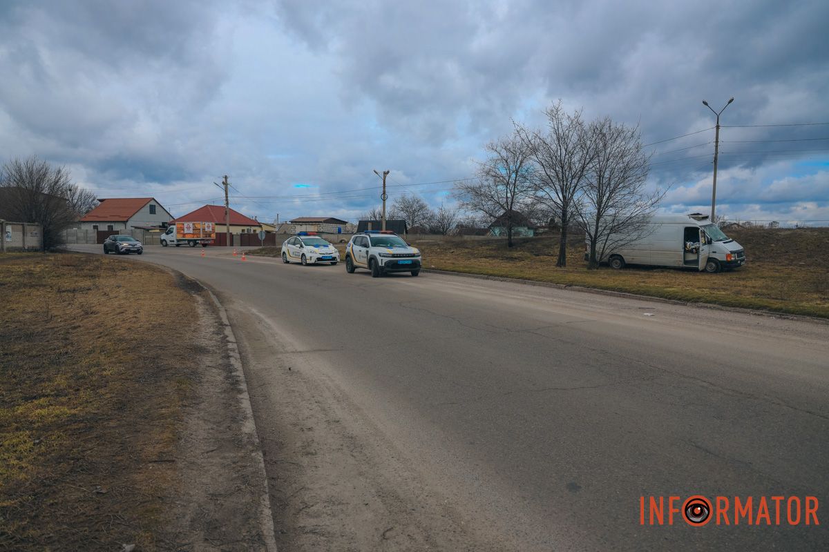 Volkswagen на узбіччі та поліція: що сталось на Передовій в Дніпрі 8