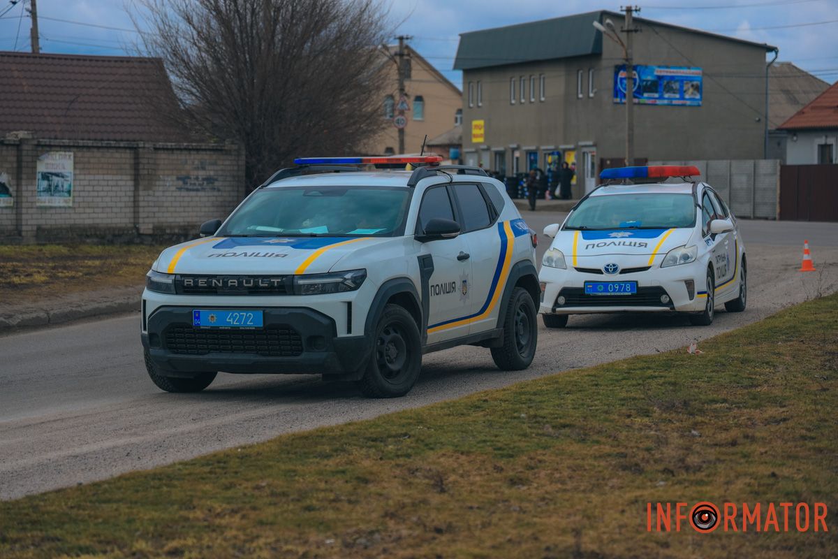 Volkswagen на узбіччі та поліція: що сталось на Передовій в Дніпрі 5