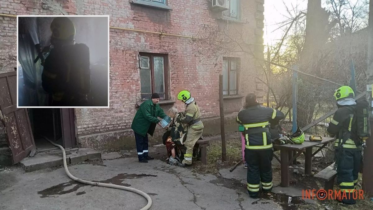 Чуть не задохнулась в дыму: в Кривом Роге спасатели вынесли женщину из горящей квартиры
