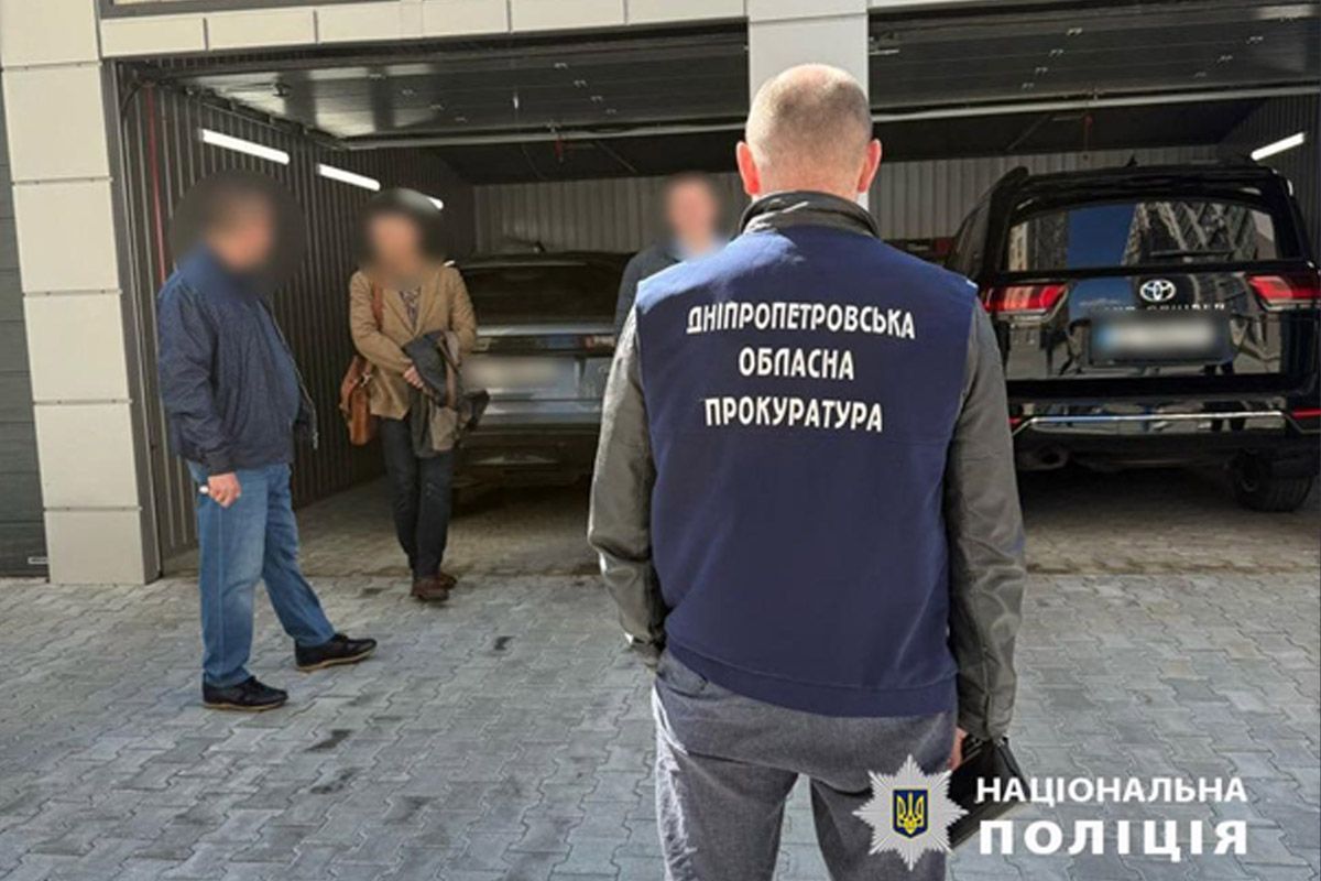 Двома з цих авто користуються батьки молодої бізнесвумен