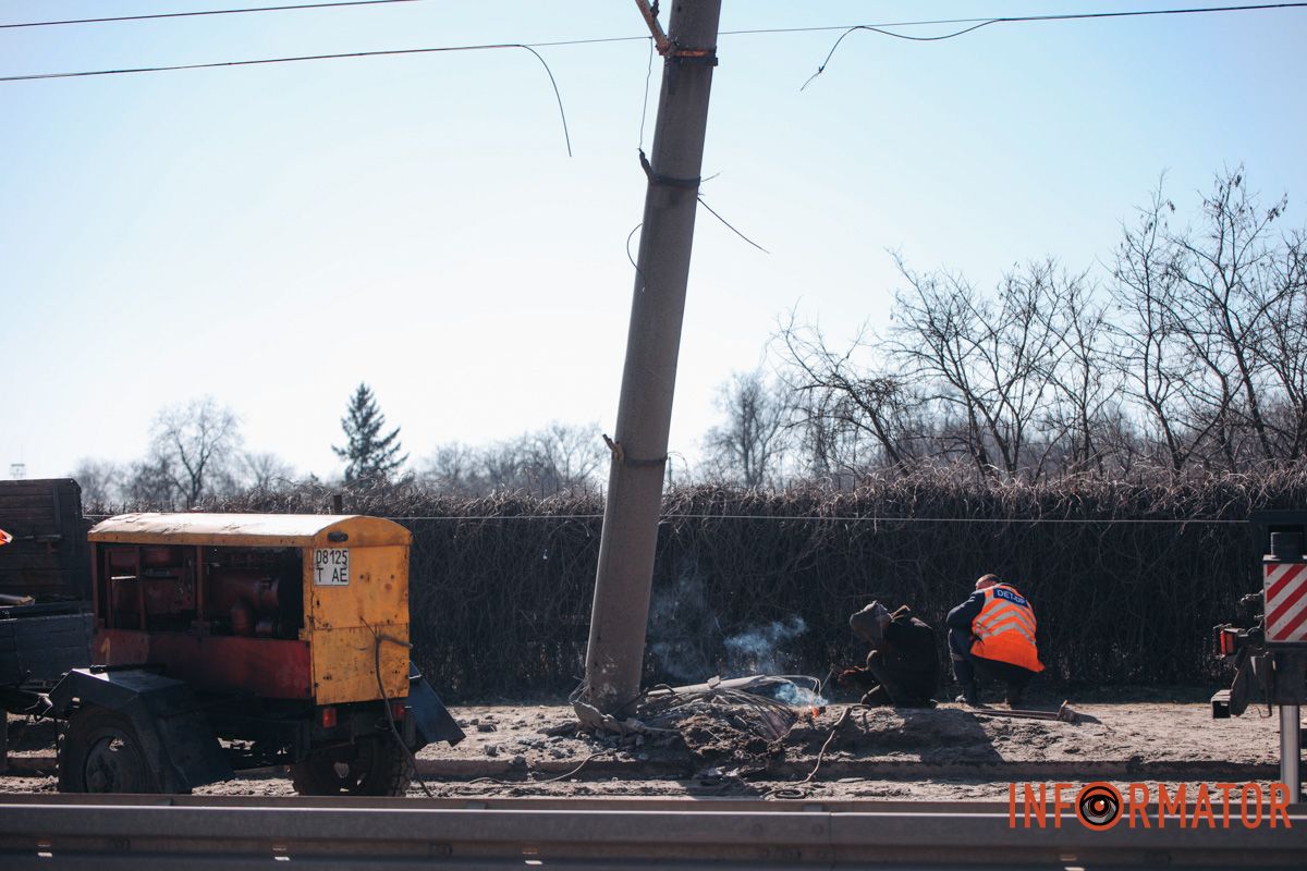 Деякі дроти обірвалися