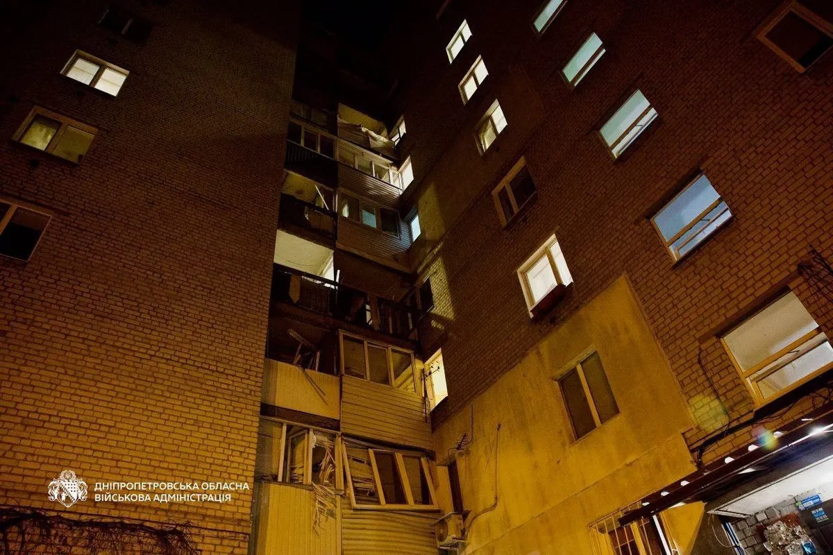 Постраждалих вже 10: у Дніпрі через удари дронів пошкоджені не менше 8 багатоповерхівок 1